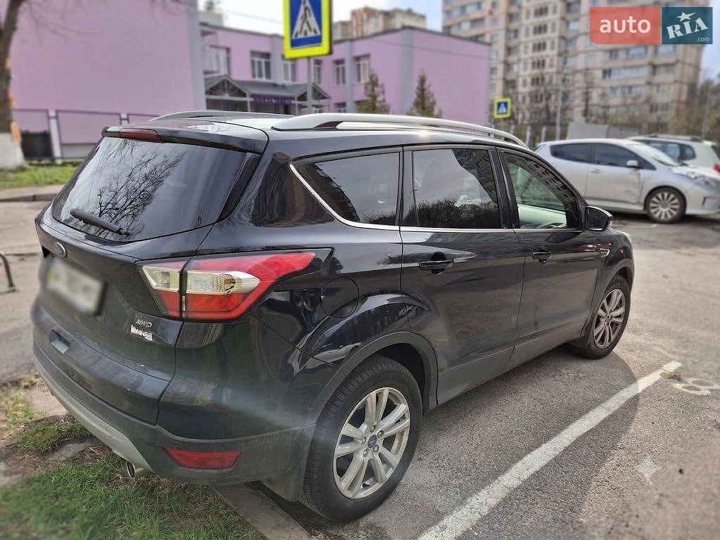 Ford Kuga 2019 VIN WF0AXXWPMAKK10120 фото оголошення 3 з 10