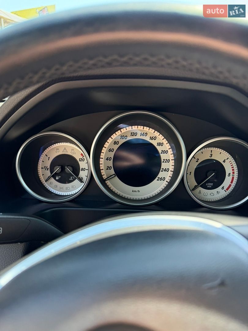 Mercedes-Benz E-Class 2014 VIN WDDHF0CB5FB093986 фото оголошення 22 з 38
