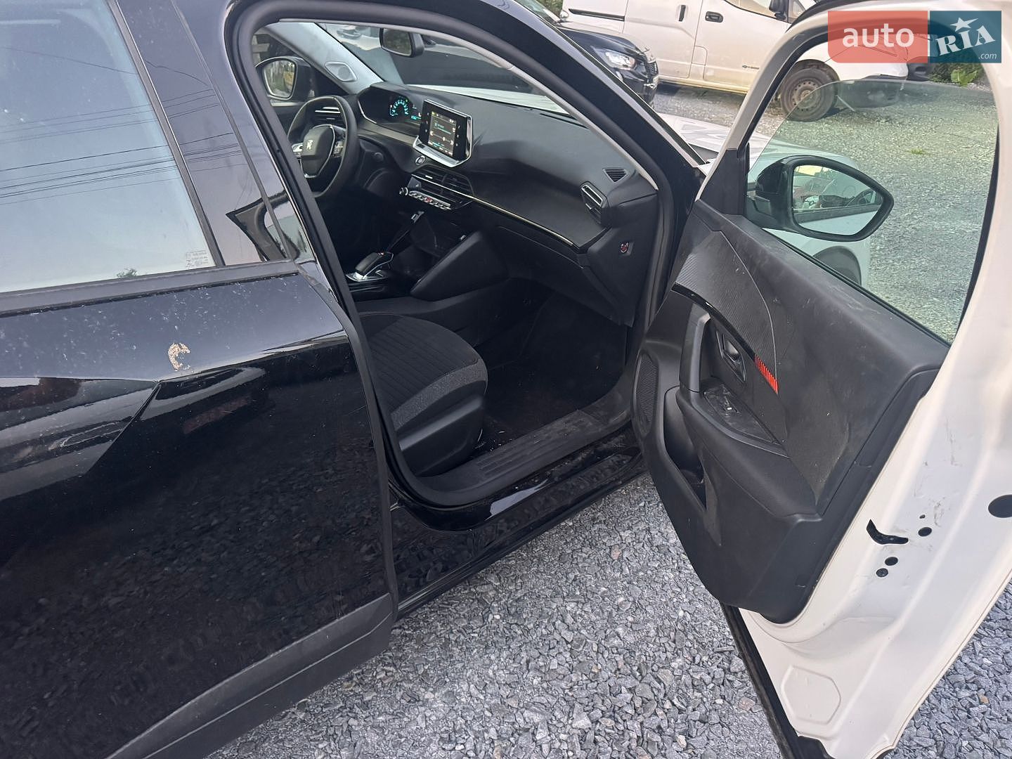 Peugeot e-2008 2021 VIN VR3UKZKXZMJ919596 фото оголошення 11 з 15