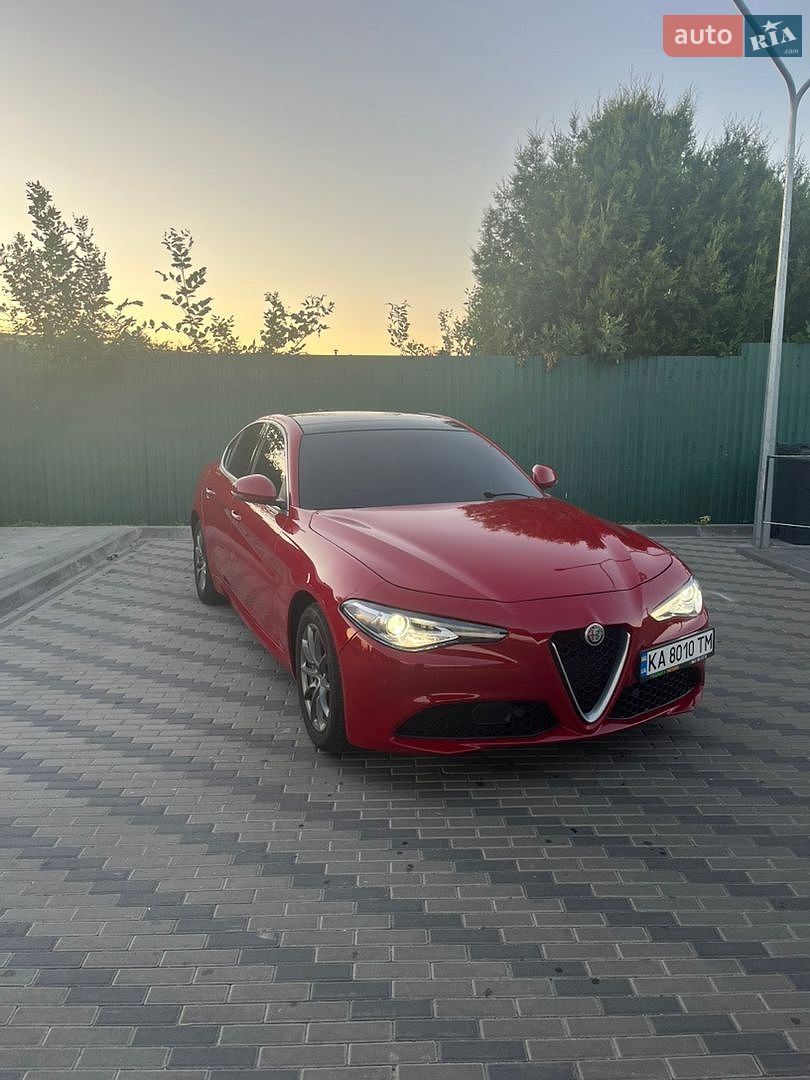 Alfa Romeo Giulia 2017 VIN ZARFAEDN4J7567126 фото оголошення 4 з 16
