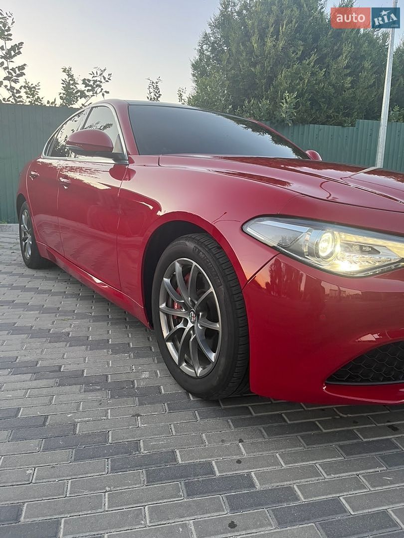 Alfa Romeo Giulia 2017 VIN ZARFAEDN4J7567126 фото оголошення 7 з 16