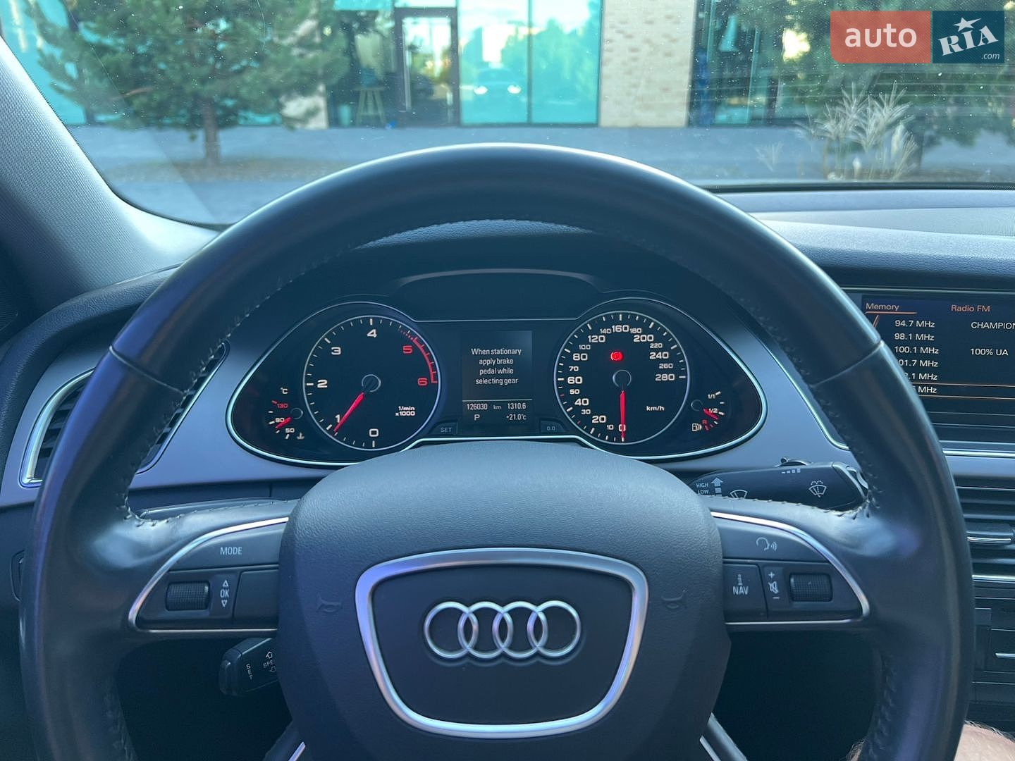 Audi A4 2012 VIN WAUZZZ8K9DN027808 фото оголошення 10 з 36