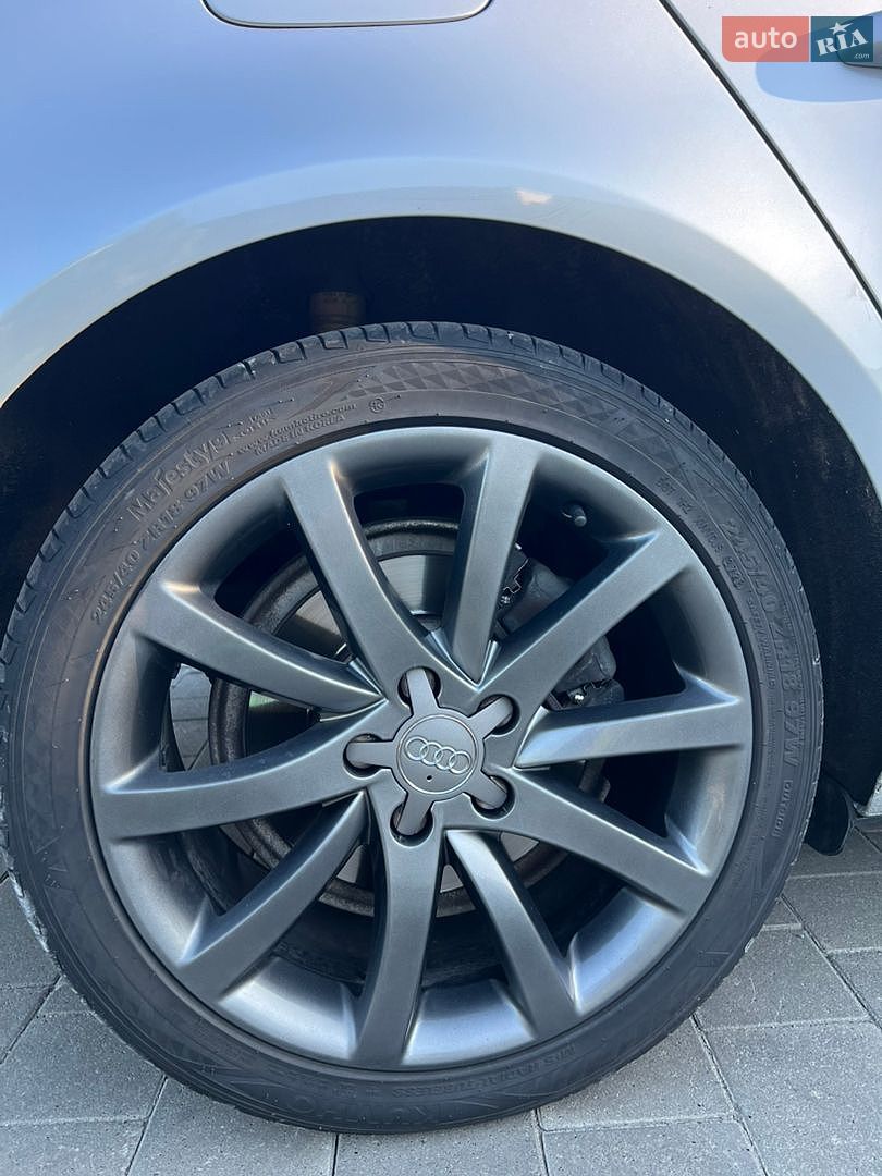 Audi A4 2012 VIN WAUZZZ8K9DN027808 фото оголошення 29 з 36