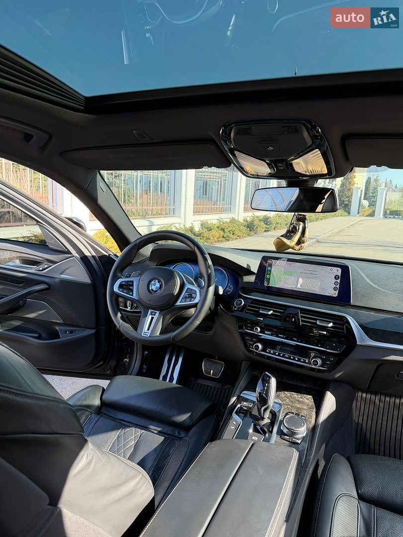 BMW 5 Series 2017 VIN WBAJC9101HG942699 фото оголошення 19 з 32