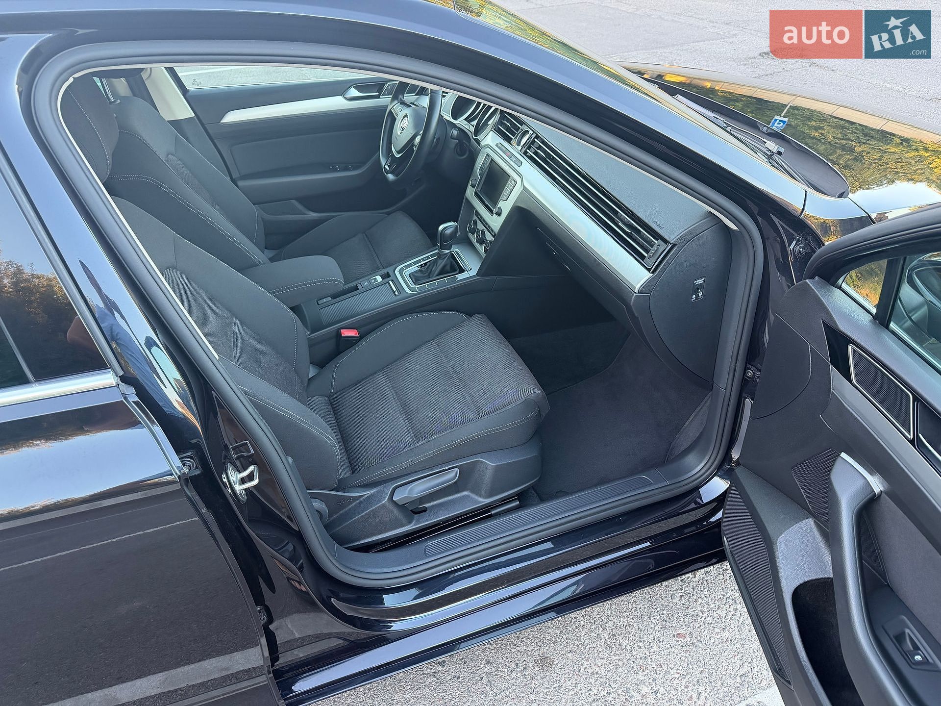 Volkswagen Passat 2016 VIN WVWZZZ3CZHE059024 фото оголошення 38 з 66