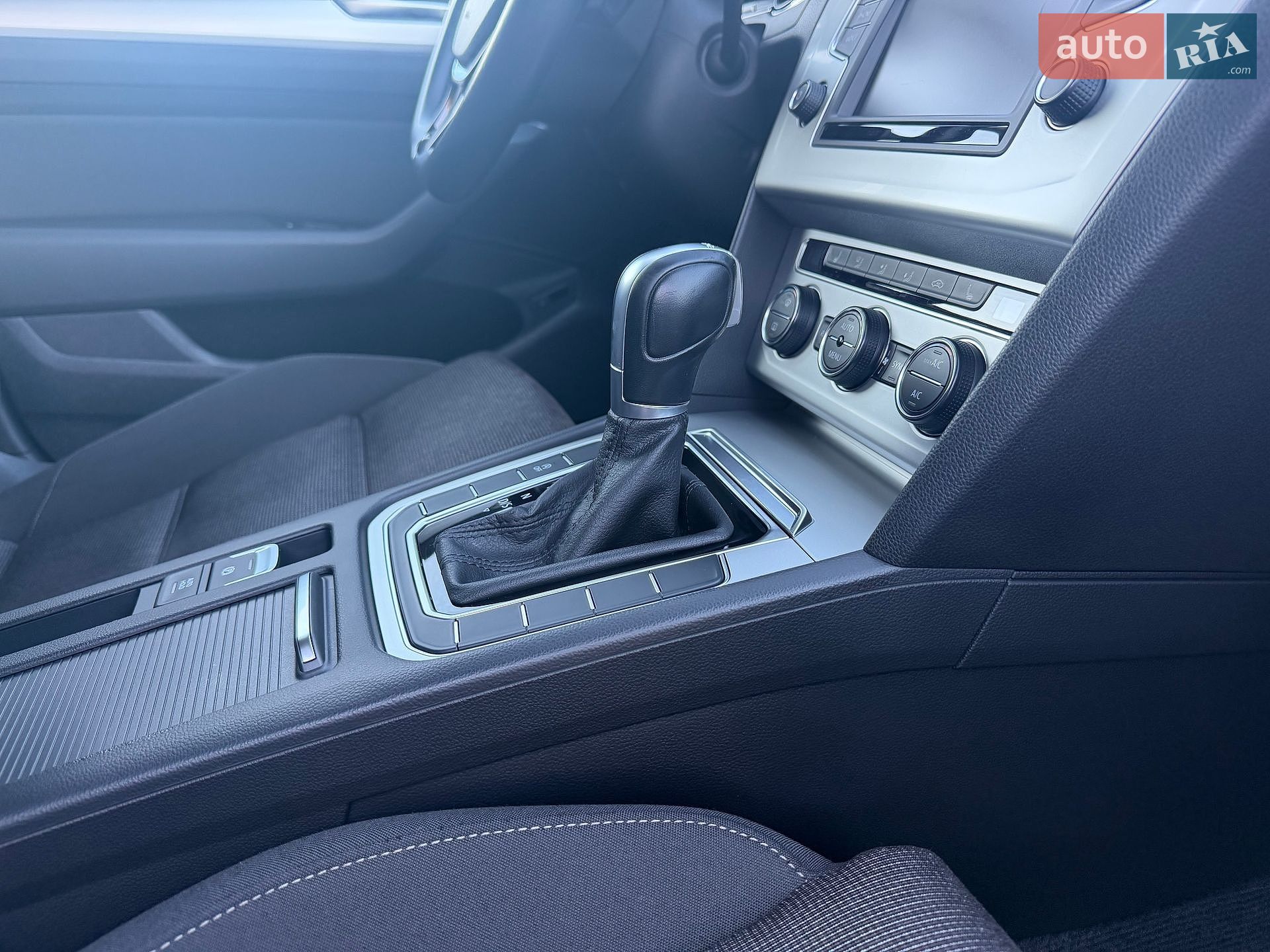 Volkswagen Passat 2016 VIN WVWZZZ3CZHE059024 фото оголошення 40 з 66