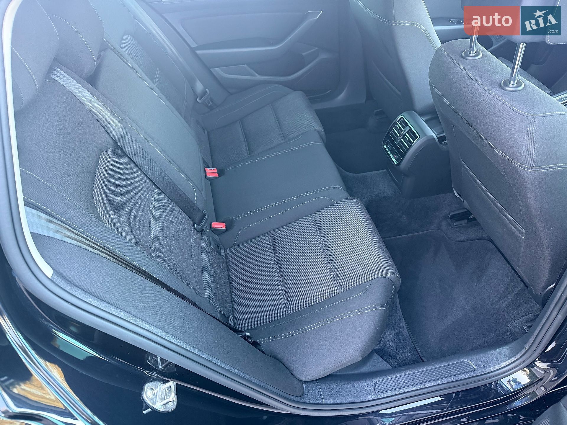 Volkswagen Passat 2016 VIN WVWZZZ3CZHE059024 фото оголошення 50 з 66