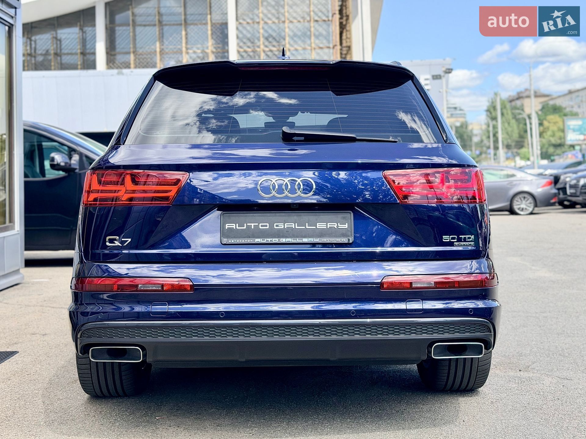 Audi Q7 2018 VIN WAUZZZ4M6KD003279 фото оголошення 2 з 49