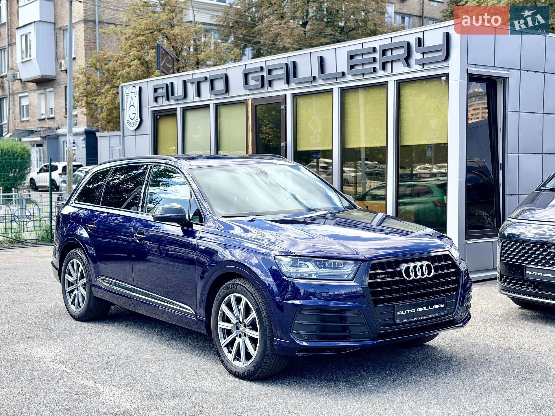 Audi Q7 2018 VIN WAUZZZ4M6KD003279 фото оголошення 10 з 49