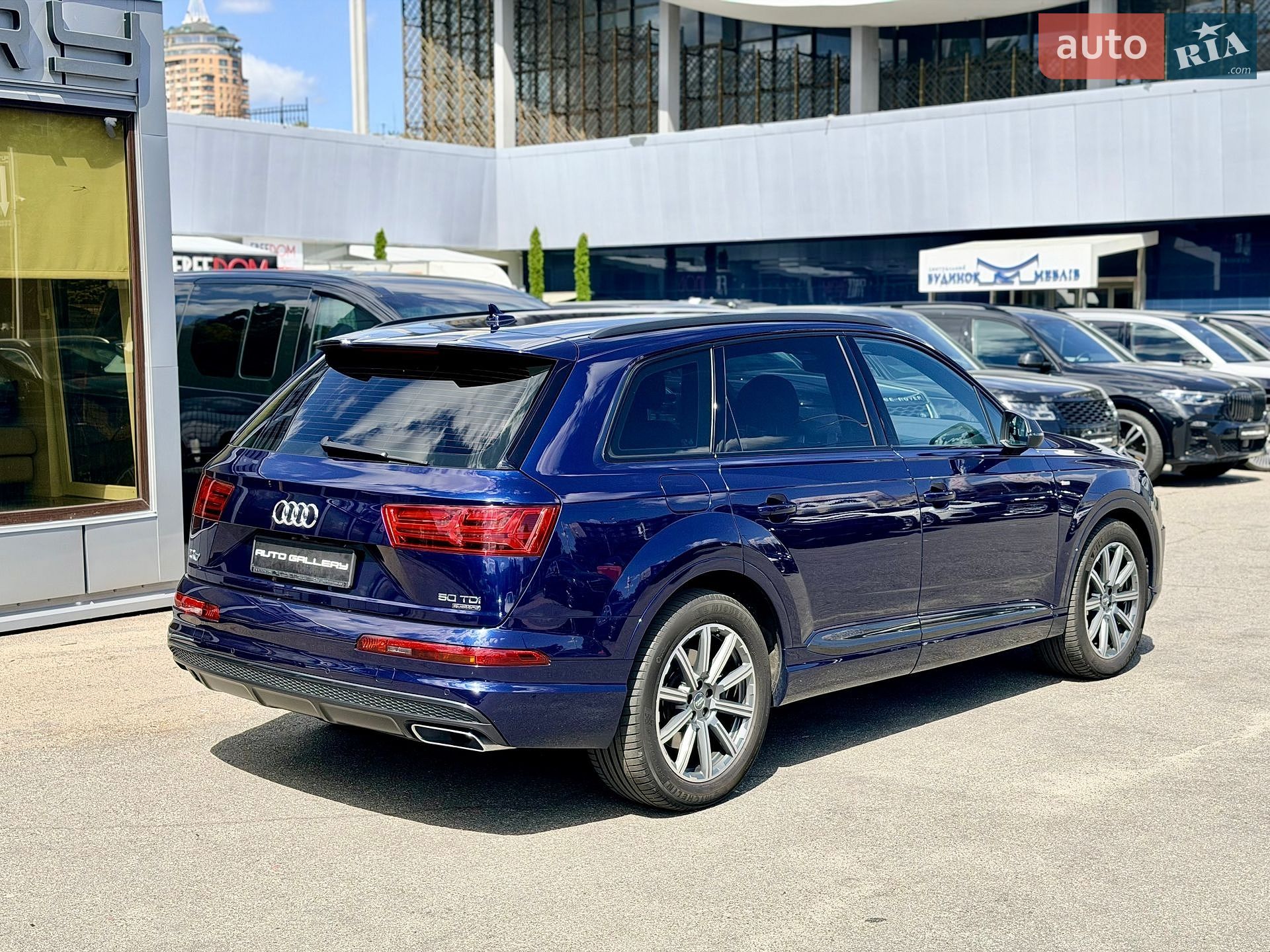 Audi Q7 2018 VIN WAUZZZ4M6KD003279 фото оголошення 15 з 49