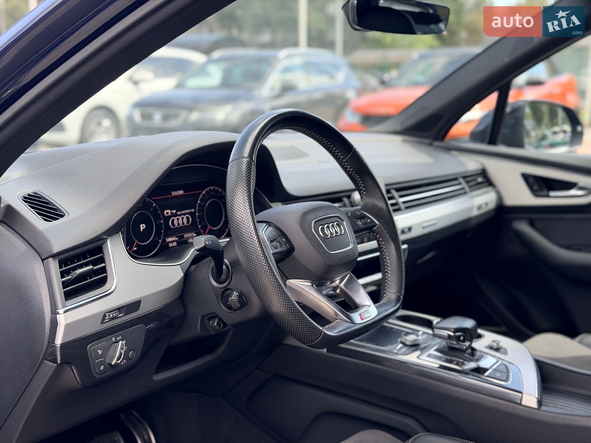 Audi Q7 2018 VIN WAUZZZ4M6KD003279 фото оголошення 19 з 49