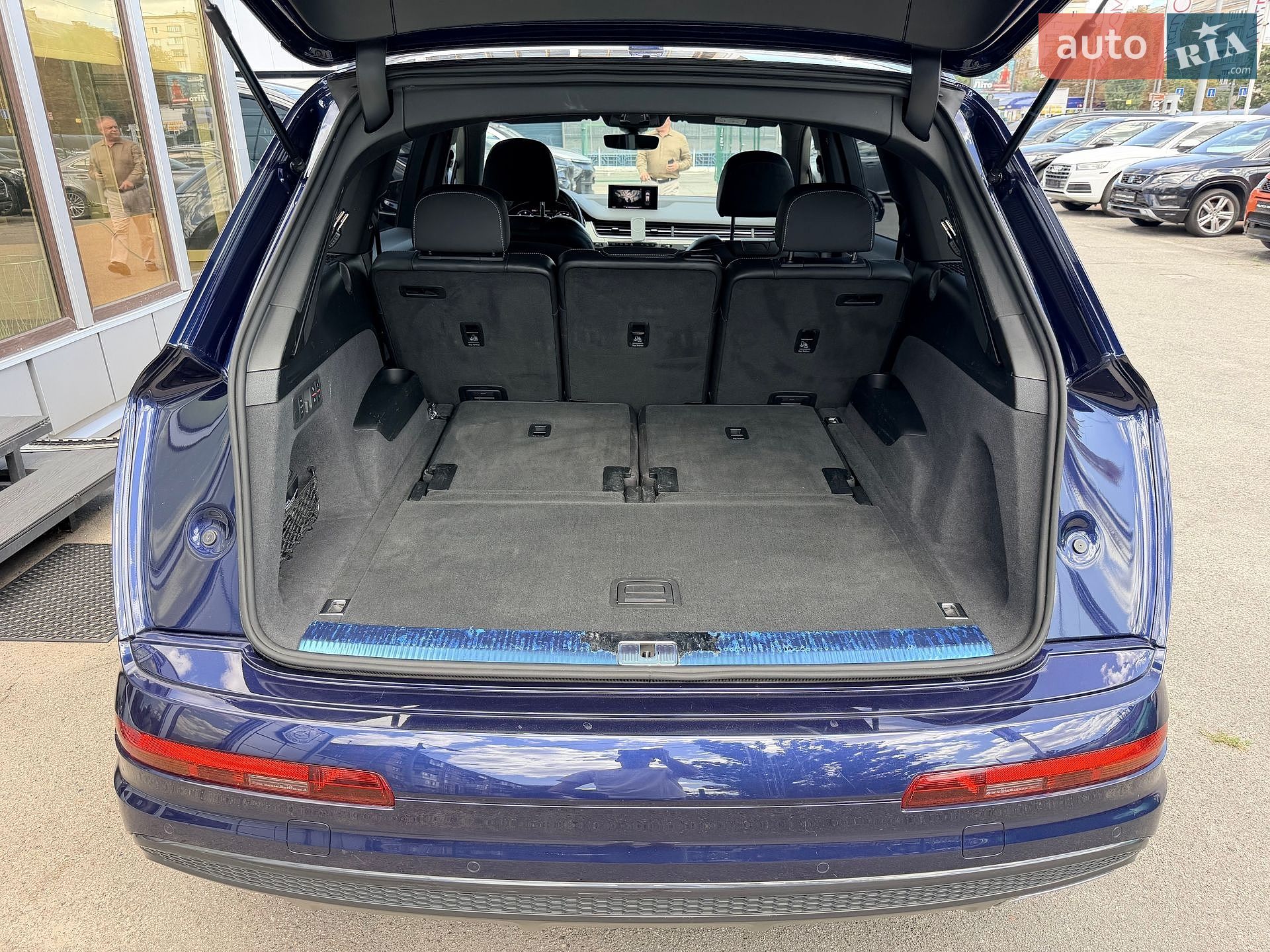 Audi Q7 2018 VIN WAUZZZ4M6KD003279 фото оголошення 48 з 49