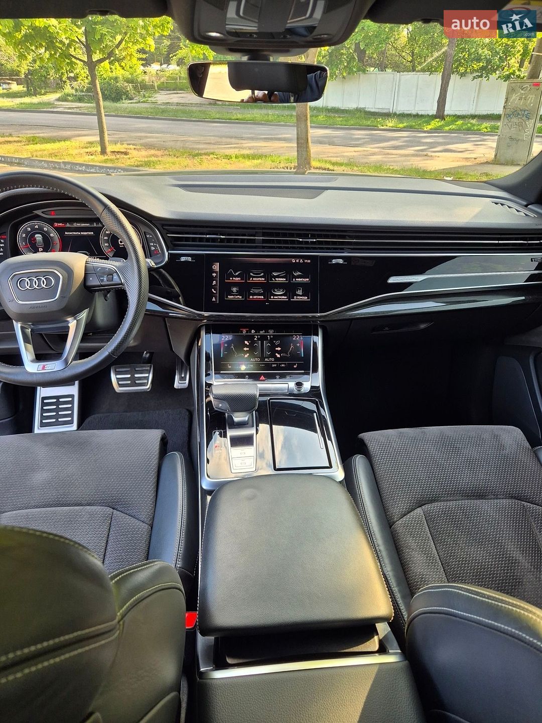 Audi Q8 2018 VIN WAUZZZF1XKD005054 фото оголошення 13 з 21