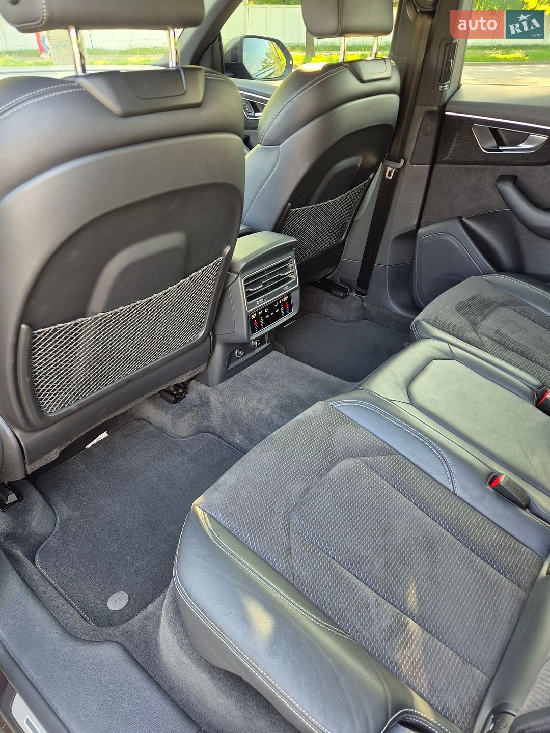 Audi Q8 2018 VIN WAUZZZF1XKD005054 фото оголошення 15 з 21