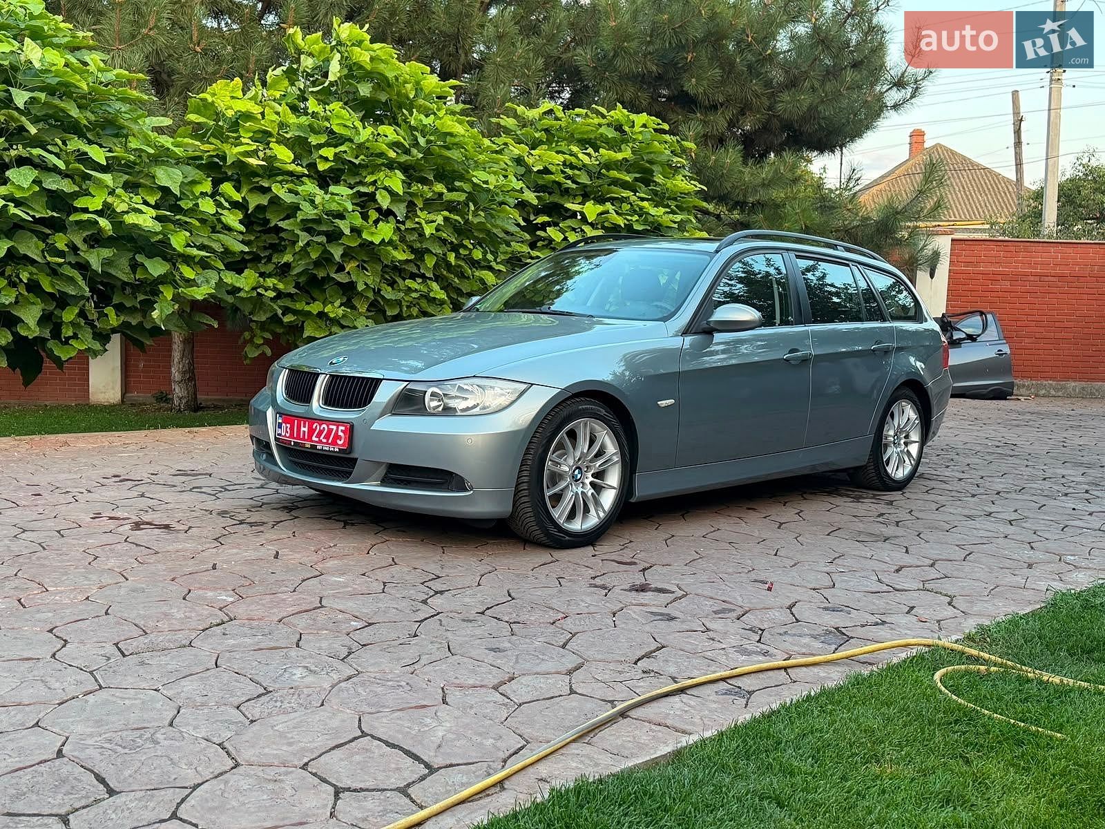 BMW 3 Series 2006 VIN WBAVU11040KW89511 фото оголошення 2 з 15