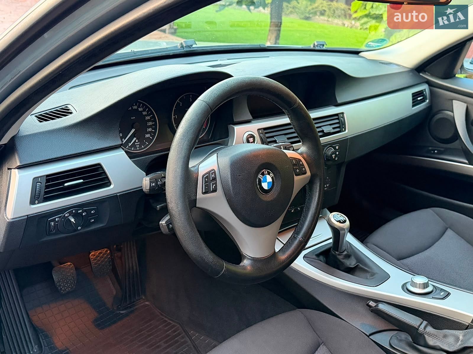 BMW 3 Series 2006 VIN WBAVU11040KW89511 фото оголошення 8 з 15