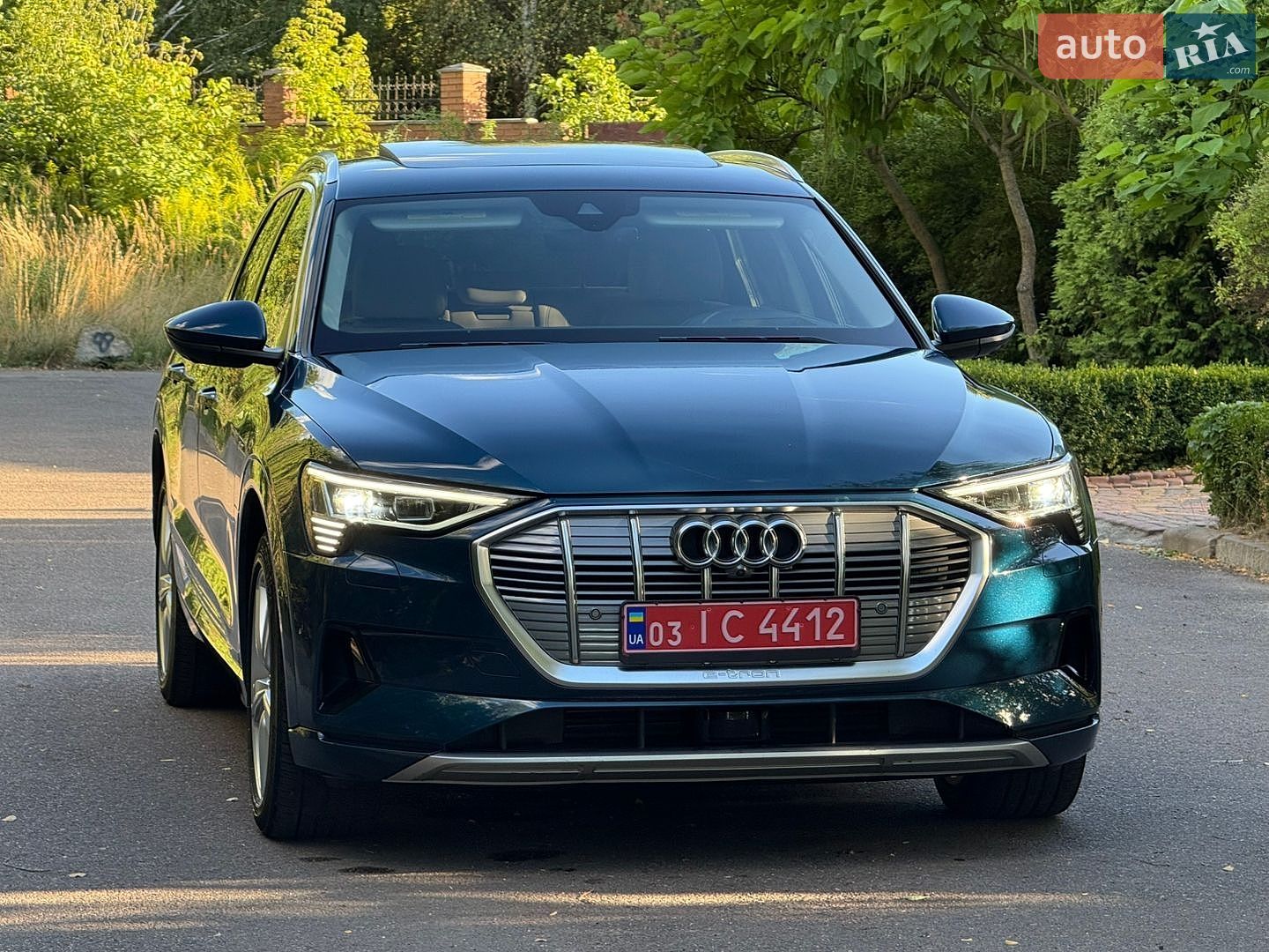 Audi e-tron 2020 VIN WA1VAAGE4KB015709 фото оголошення 6 з 109