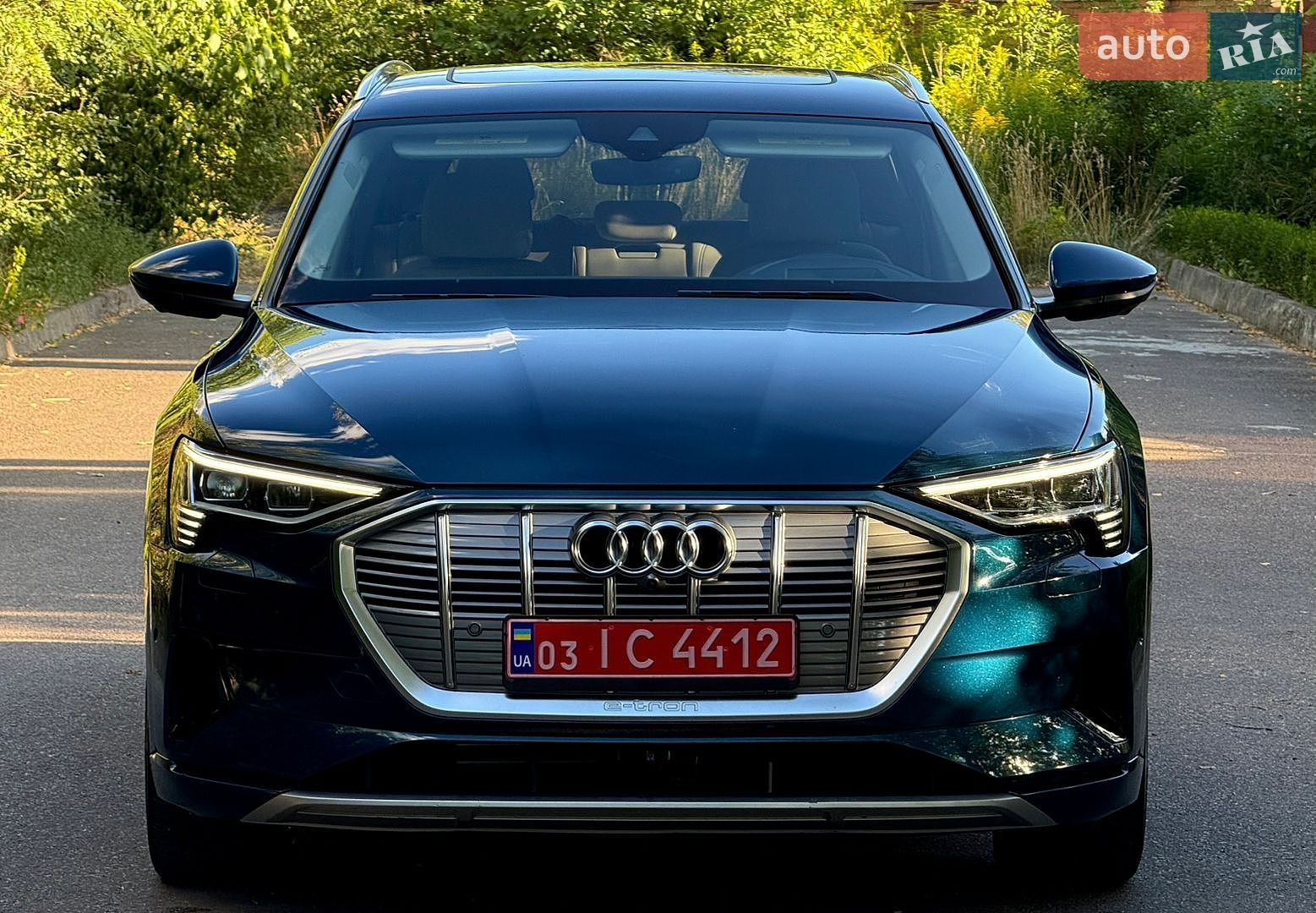 Audi e-tron 2020 VIN WA1VAAGE4KB015709 фото оголошення 7 з 109