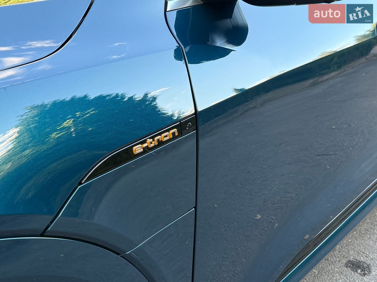 Audi e-tron 2020 VIN WA1VAAGE4KB015709 фото оголошення 25 з 109
