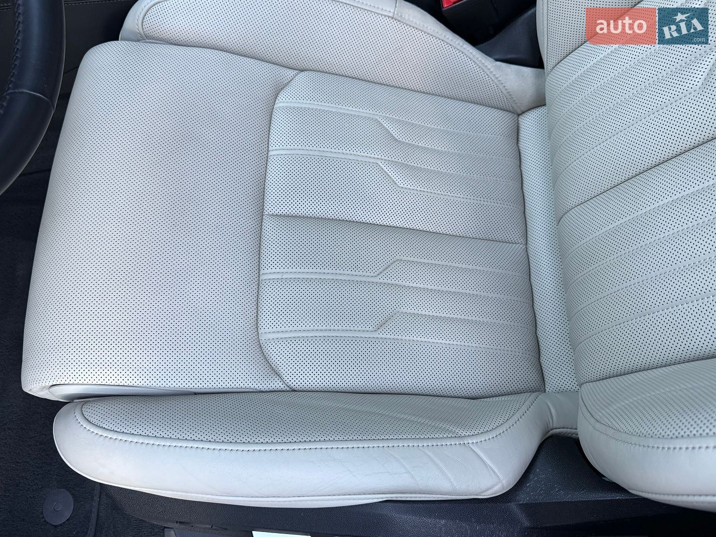 Audi e-tron 2020 VIN WA1VAAGE4KB015709 фото оголошення 58 з 109