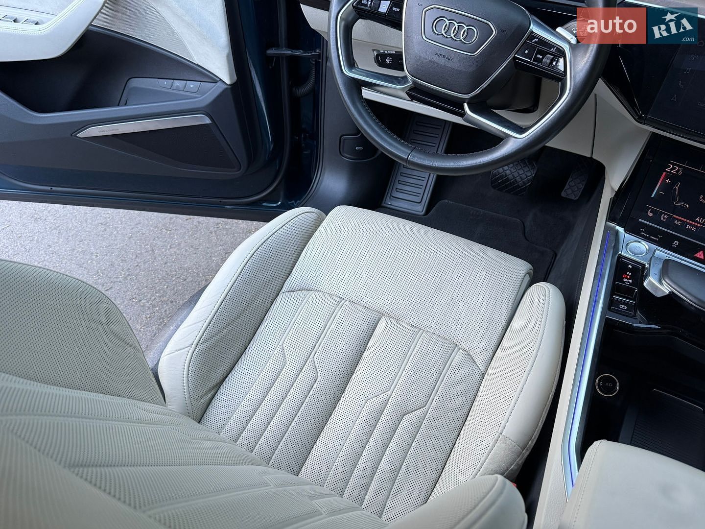 Audi e-tron 2020 VIN WA1VAAGE4KB015709 фото оголошення 71 з 109