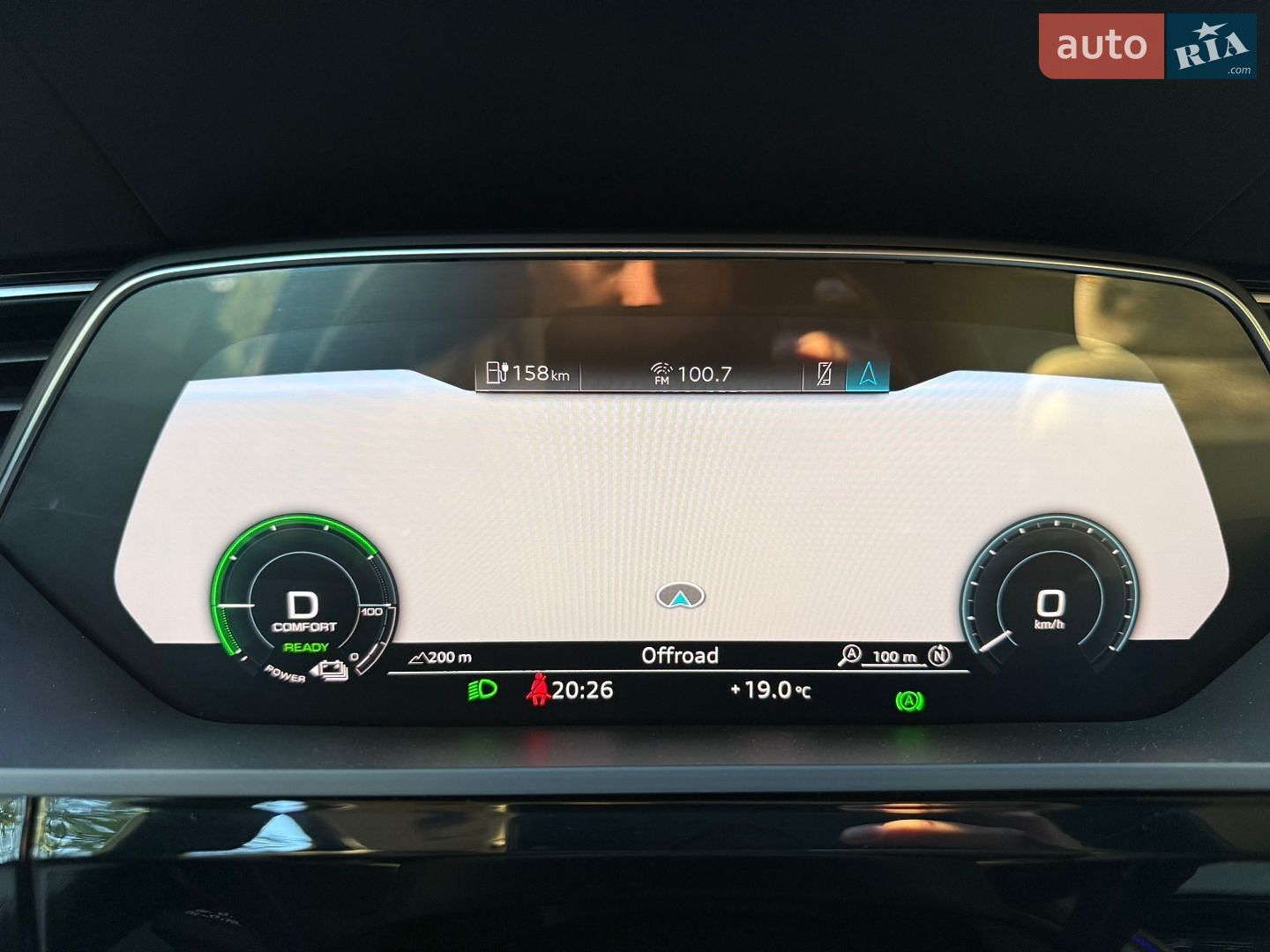 Audi e-tron 2020 VIN WA1VAAGE4KB015709 фото оголошення 101 з 109