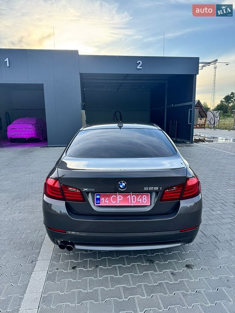 BMW 5 Series 2012 VIN WBAXH5C58DDW13104 фото оголошення 32 з 53