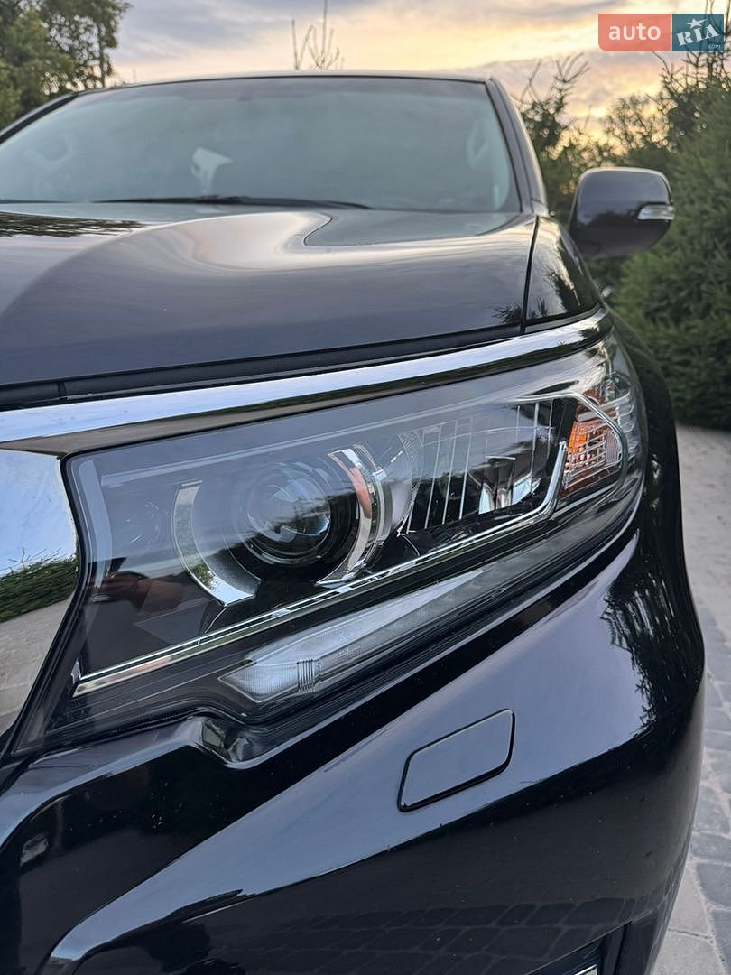 Toyota Land Cruiser Prado 2020 VIN JTEBR3FJ90K165660 фото оголошення 63 з 69