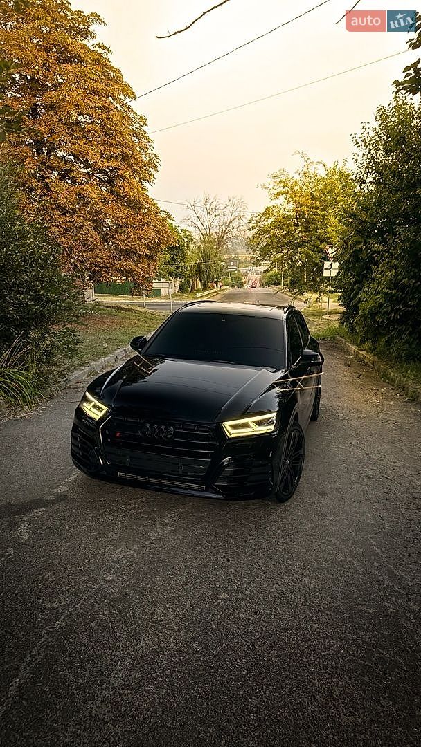 Audi SQ5 2018 VIN WA1A4AFY6J2222926 фото оголошення 3 з 29