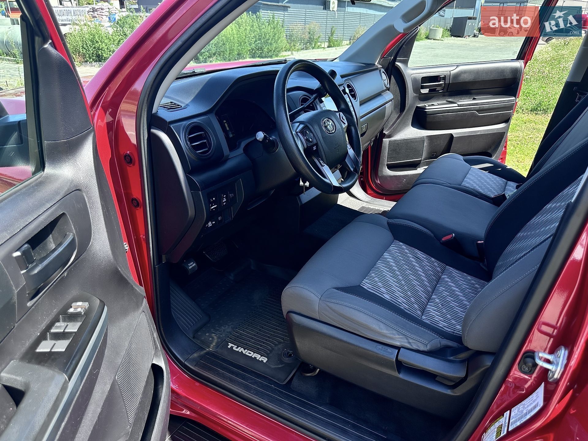 Toyota Tundra 2021 VIN 5TFUY5F11MX001453 фото оголошення 9 з 12