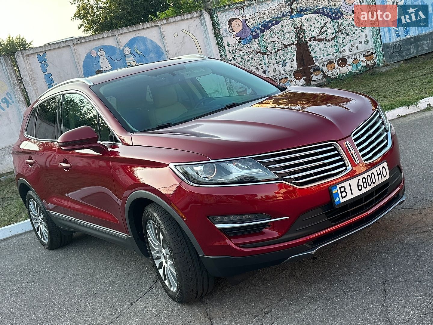 Lincoln MKC 2017 VIN 5LMCJ3D9XHUL53945 фото оголошення 3 з 17