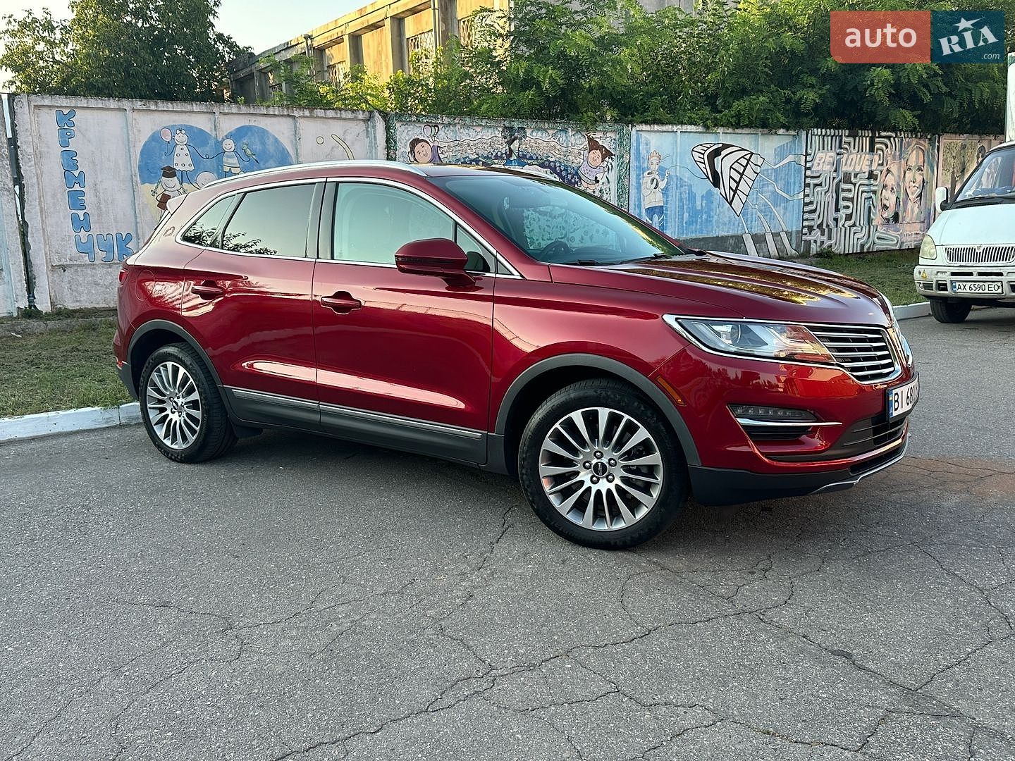 Lincoln MKC 2017 VIN 5LMCJ3D9XHUL53945 фото оголошення 6 з 17