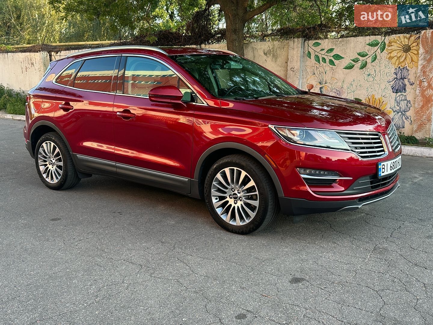 Lincoln MKC 2017 VIN 5LMCJ3D9XHUL53945 фото оголошення 7 з 17