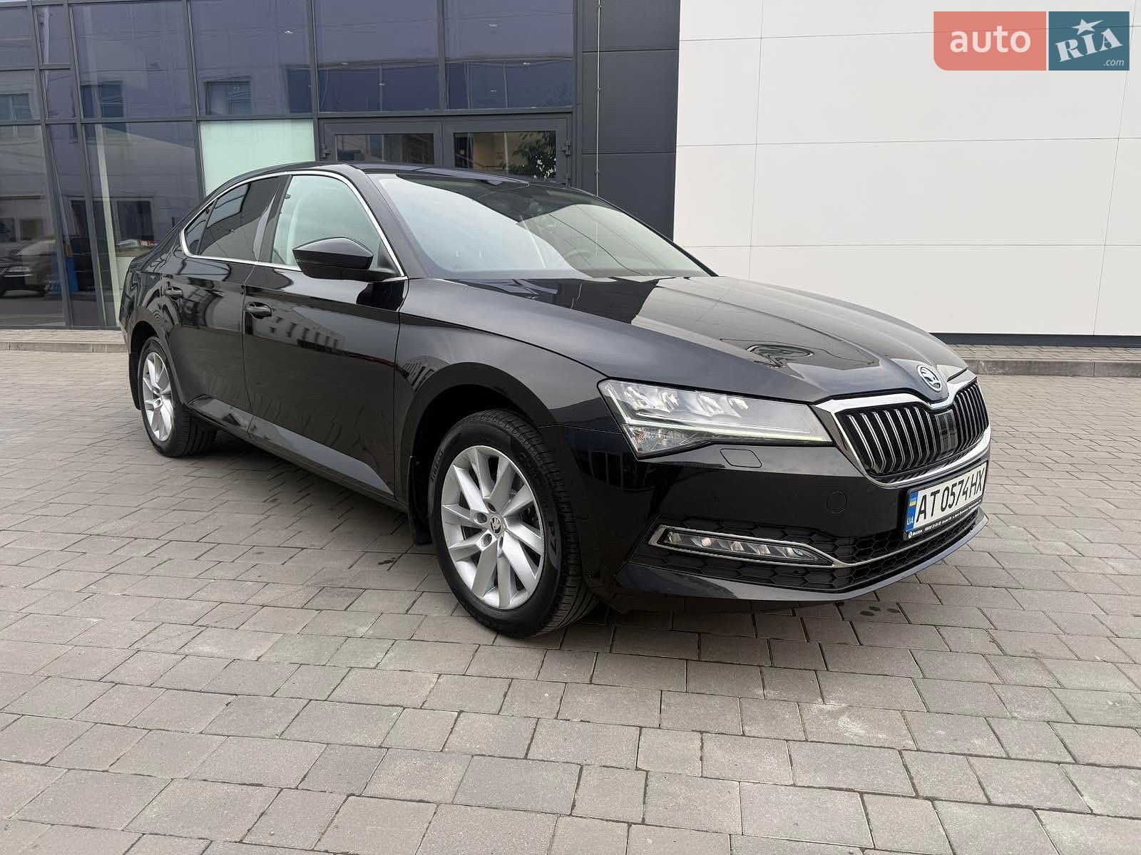 Skoda Superb 2023 VIN TMBAM8NP9PB300048 фото оголошення 2 з 6