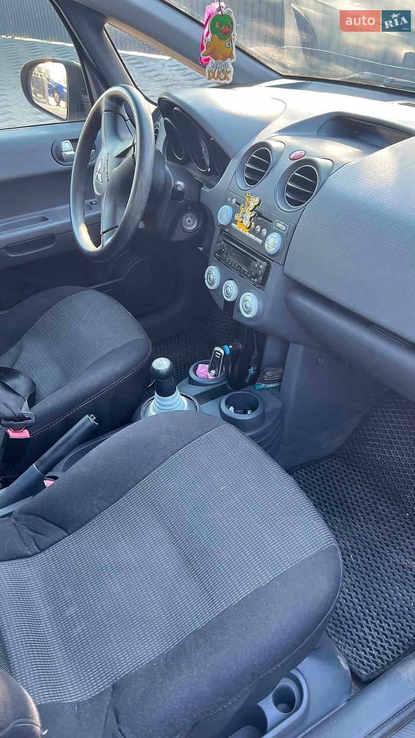 Mitsubishi Colt 2004 VIN XMCXJZ34A5F010647 фото оголошення 4 з 11