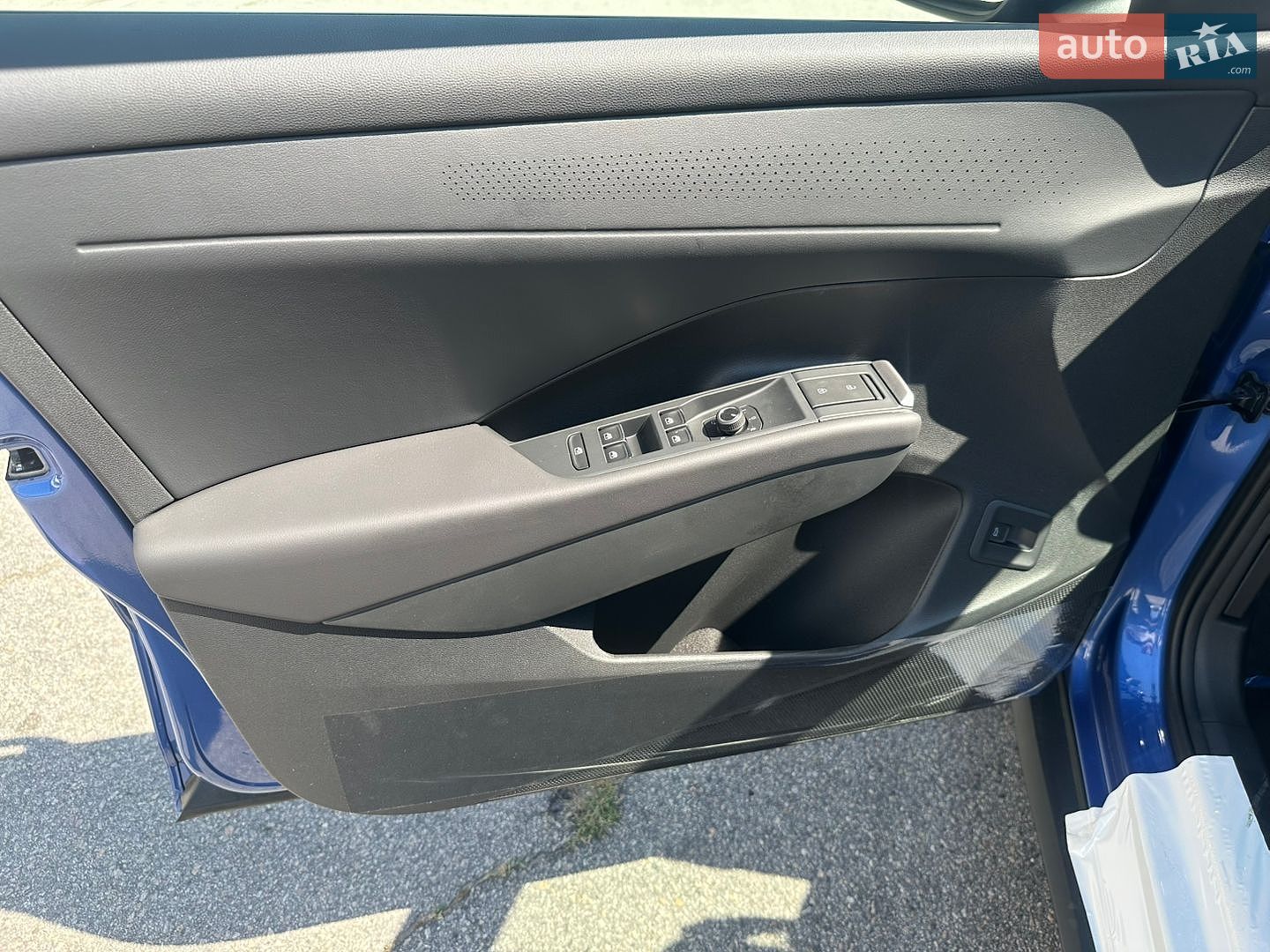 Volkswagen T-Roc 2026 VIN WVGZZZA21TV040768 фото оголошення 7 з 18