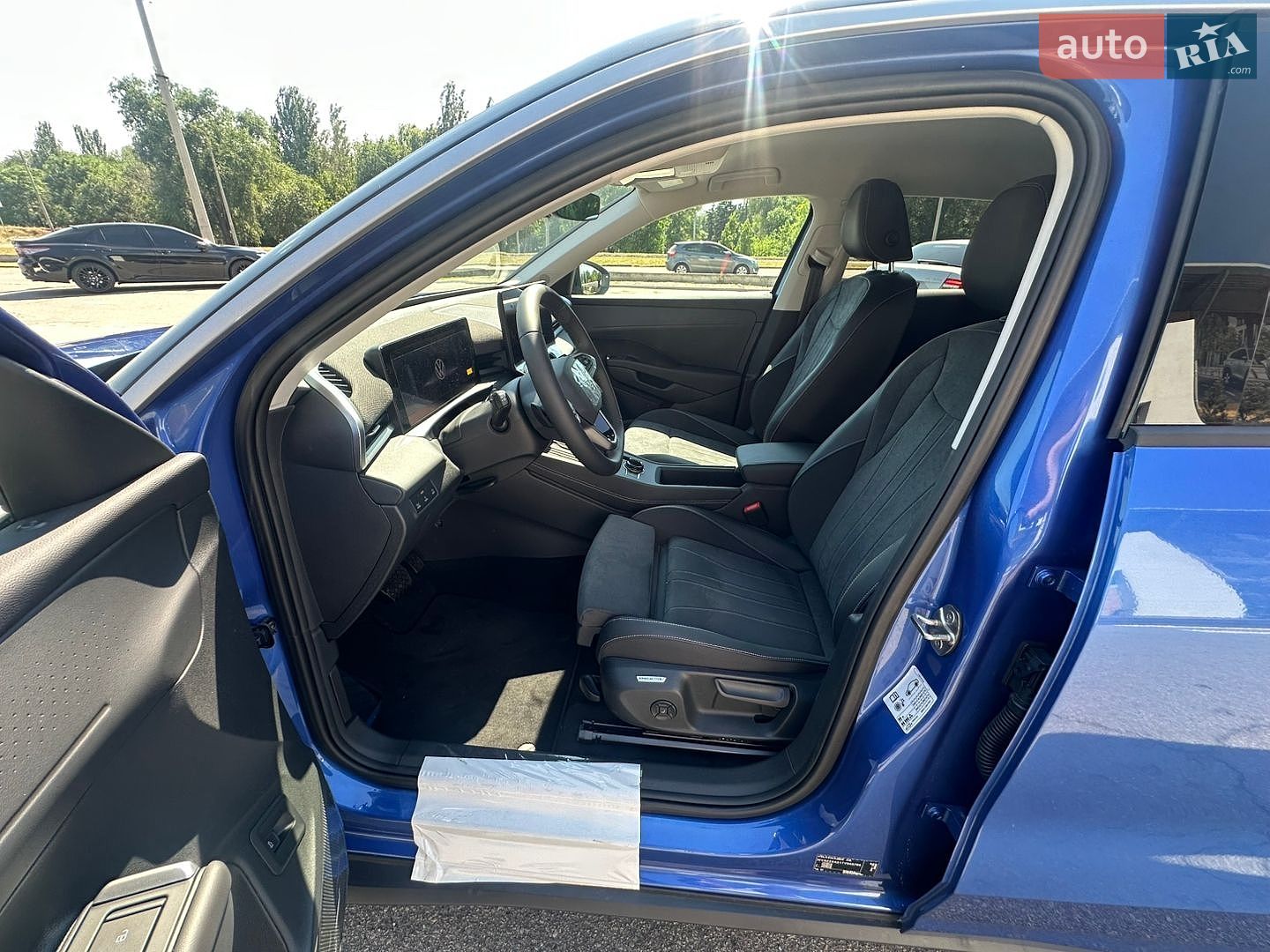 Volkswagen T-Roc 2026 VIN WVGZZZA21TV040768 фото оголошення 10 з 18
