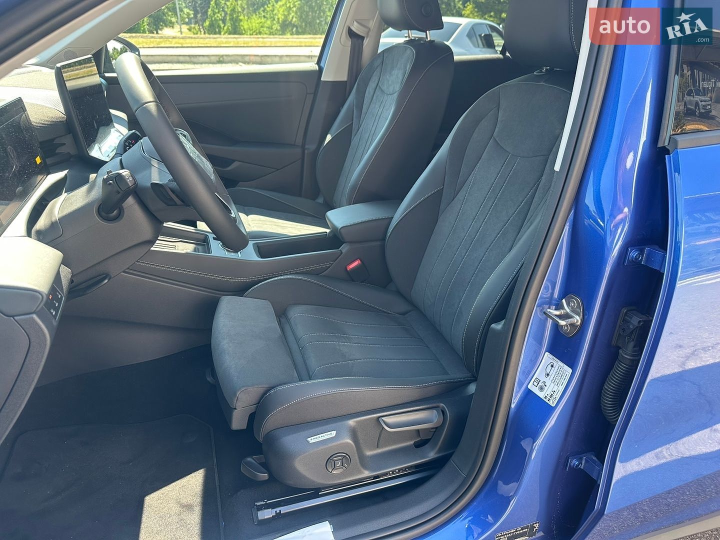 Volkswagen T-Roc 2026 VIN WVGZZZA21TV040768 фото оголошення 18 з 18
