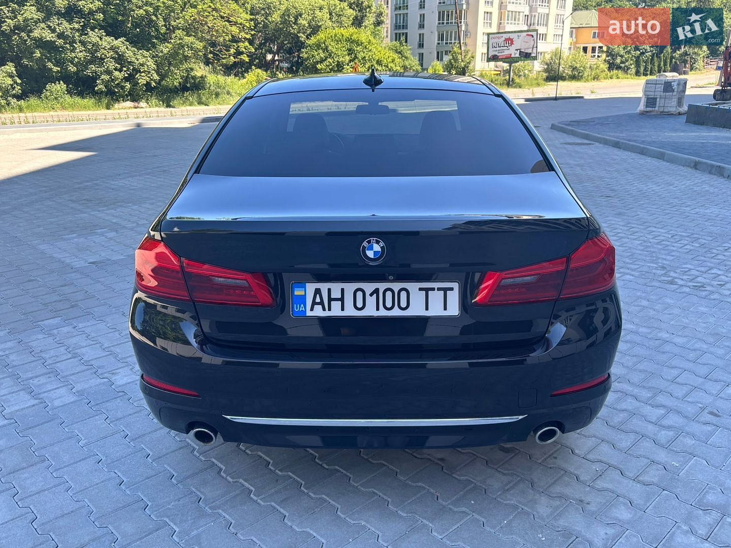 BMW 5 Series 2017 VIN WBAJC31010G872008 фото оголошення 3 з 25