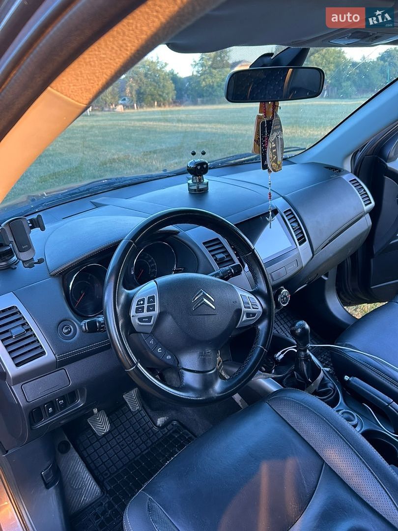 Citroen C-Crosser 2010 VIN VF7VV4HK8BZ900979 фото оголошення 12 з 20