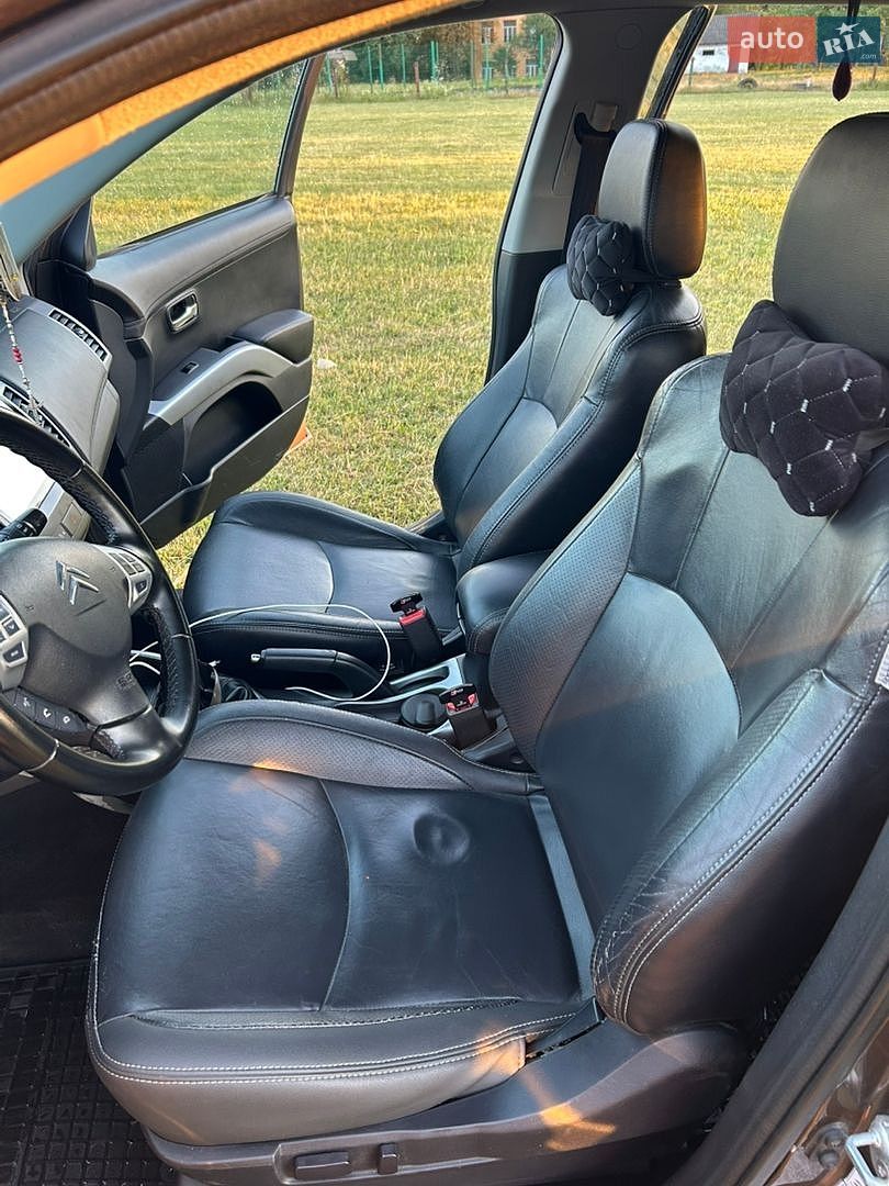 Citroen C-Crosser 2010 VIN VF7VV4HK8BZ900979 фото оголошення 13 з 20