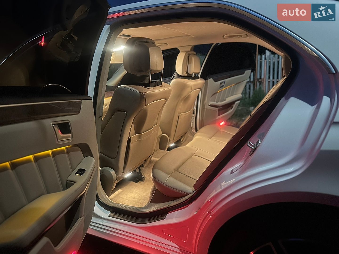Mercedes-Benz E-Class 2012 VIN WDDHF2EB5DA704191 фото оголошення 37 з 37