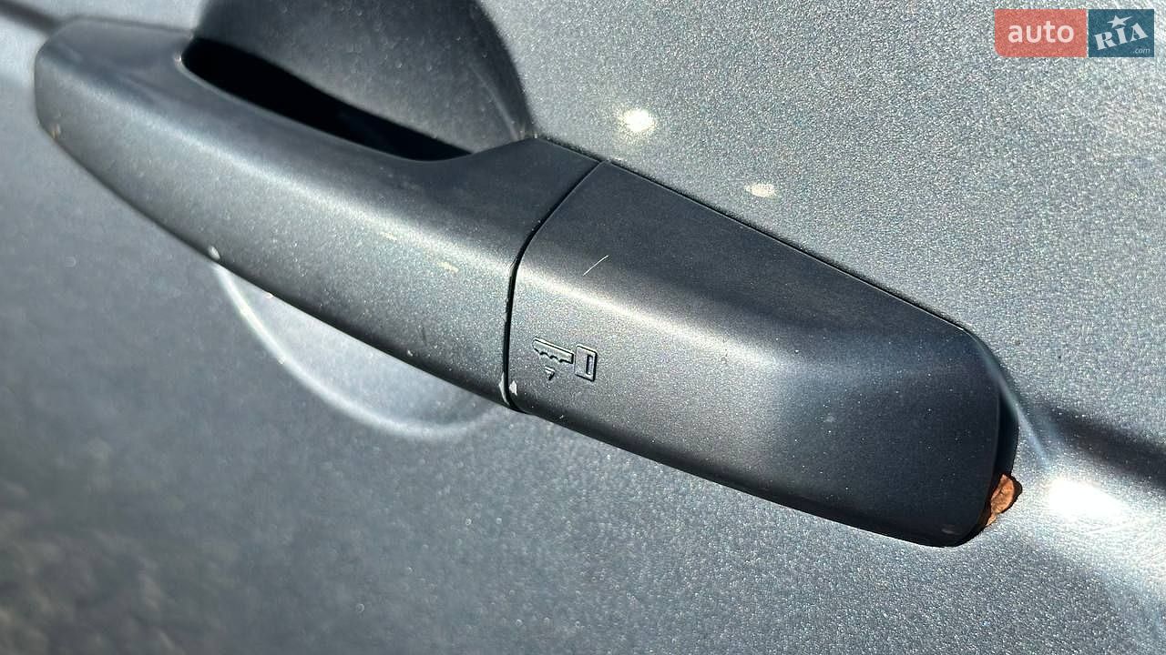 Land Rover Discovery Sport 2018 VIN SALCP2FX0KH792429 фото оголошення 22 з 25