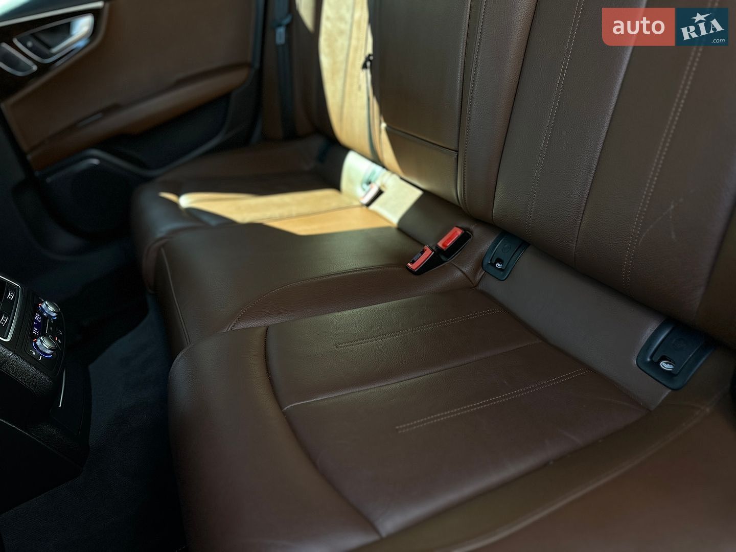 Audi A7 Sportback 2015 VIN WAUWGAFC7GN078931 фото оголошення 21 з 33