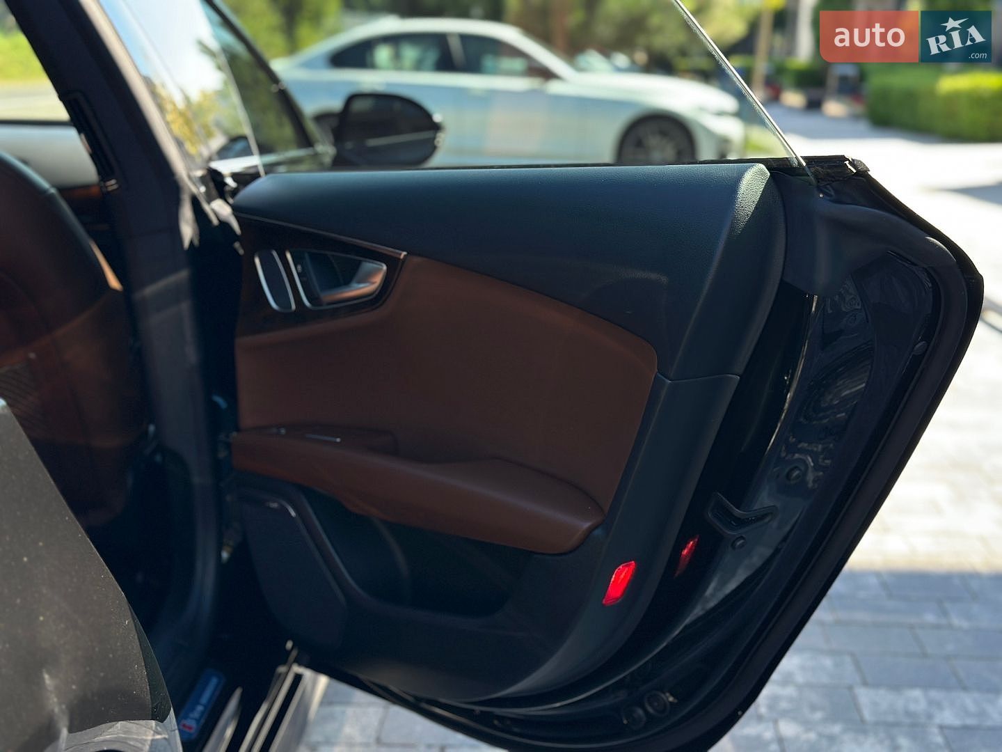 Audi A7 Sportback 2015 VIN WAUWGAFC7GN078931 фото оголошення 26 з 33