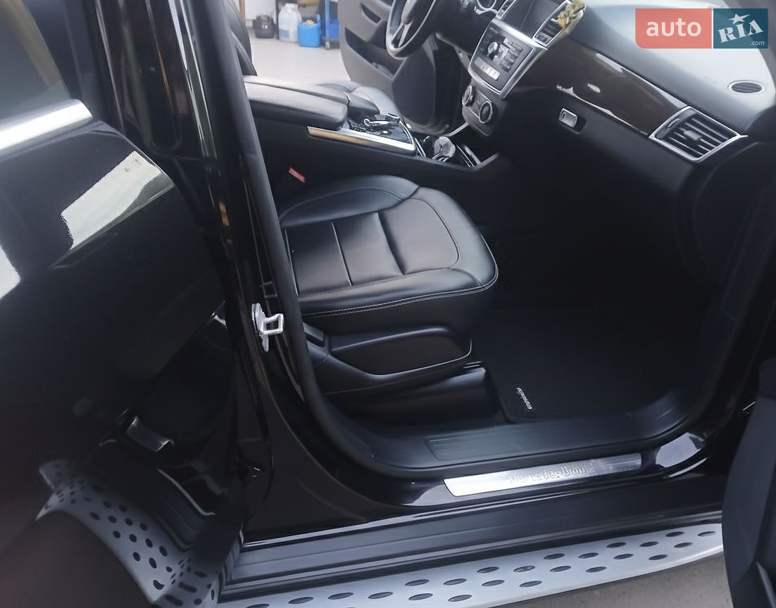 Mercedes-Benz M-Class 2012 VIN 4JGDA2EB2DA174491 фото оголошення 3 з 8