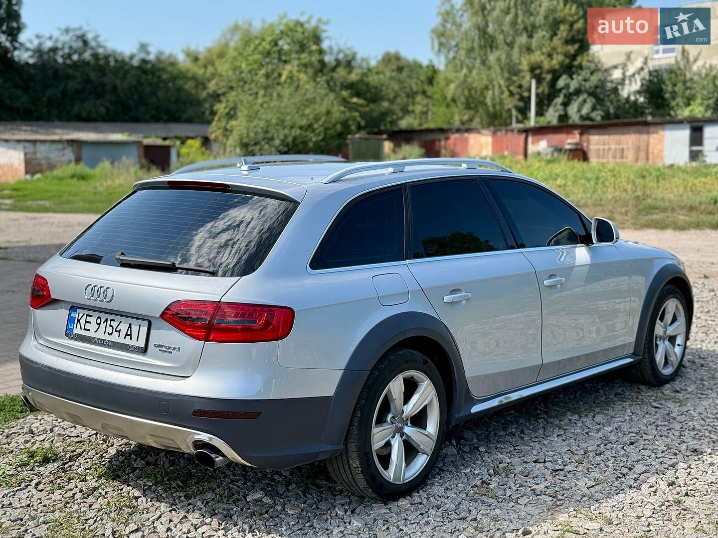 Audi A4 Allroad 2013 VIN WA1TFAFL5EA036670 фото оголошення 6 з 19