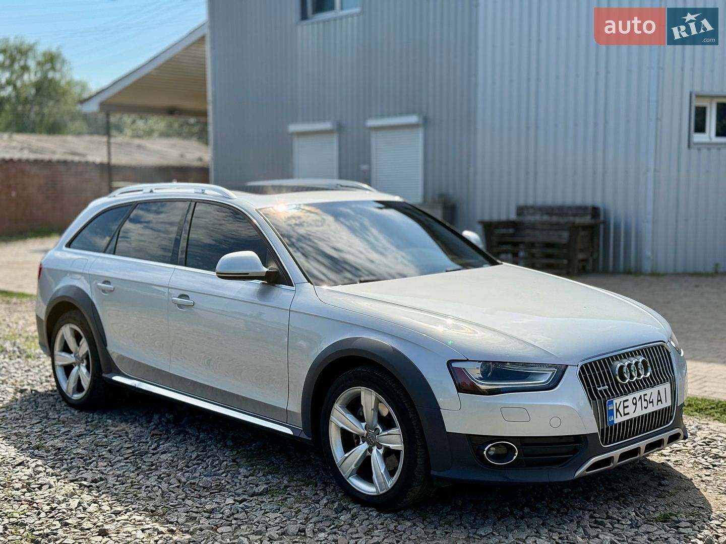 Audi A4 Allroad 2013 VIN WA1TFAFL5EA036670 фото оголошення 8 з 19