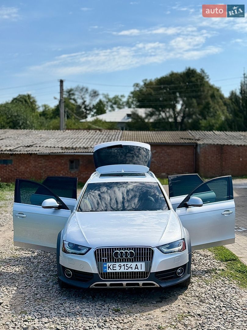 Audi A4 Allroad 2013 VIN WA1TFAFL5EA036670 фото оголошення 13 з 19