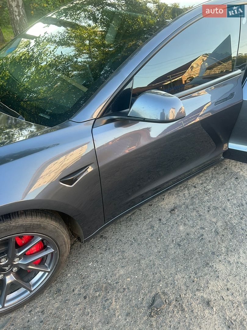 Tesla Model 3 2023 VIN 5YJ3E1EB1PF663054 фото оголошення 11 з 26